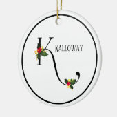 クリスマスホリーモノグラム文字パーソナライズされたK セラミックオーナメント (左)