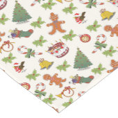 クリスマスホリー、ケーキとジンジャーブレッドマン ショートテーブルランナー (コーナー)