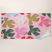 クリスマスボーズコケットピンク ビーチタオル (正面)