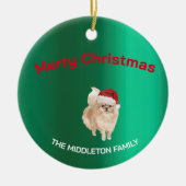 クリスマスポメラニア犬ドッググリーンメリーグリーティング セラミックオーナメント (正面)