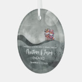 クリスマスマウンテンヒルズハイキングカップル婚約 ガラスオーナメント (正面左)