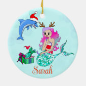 クリスマスマーメイドがギフトの名前を開く セラミックオーナメント (裏面)