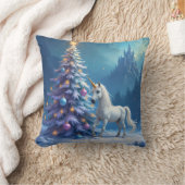 クリスマスユニコーンと童話の城 クッション (ブランケット)