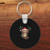 クリスマスライトスロース着用クリスマスハット – Sloth Lo キーホルダー (正面)