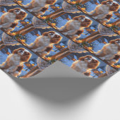 クリスマスライトホリデイを持つカバリエールキング ラッピングペーパー (角)