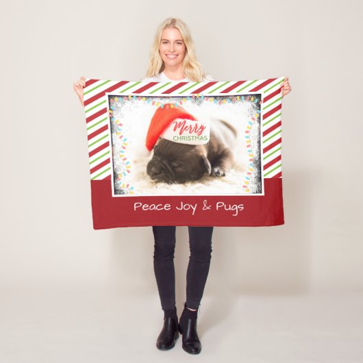 クリスマスライト付きサンタハットのクリスマスプグ フリースブランケット (インサイチュ)