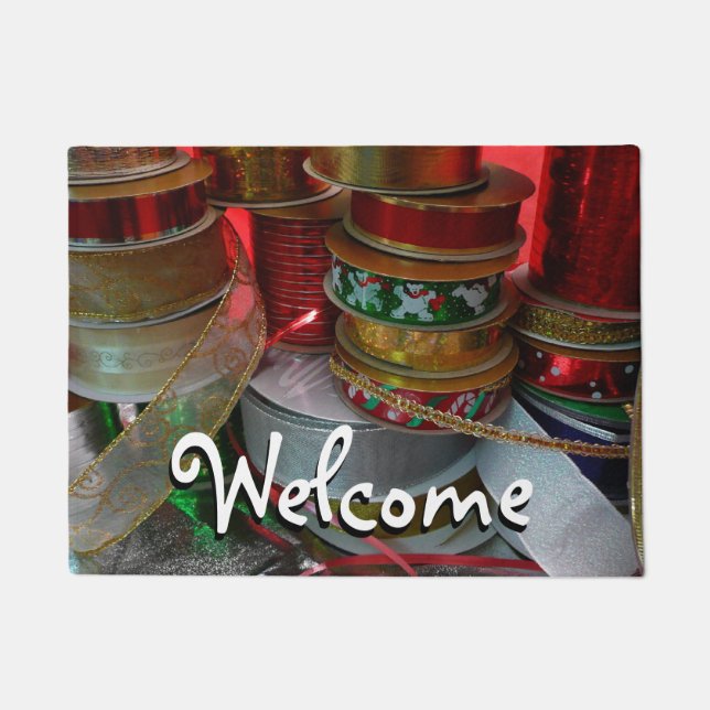 クリスマスリボンホリデーレッドと金ゴールドのスプール ドアマット (正面)