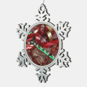 クリスマスリボンレッドグリーンと金ゴールド休日 スノーフレークピューターオーナメント (右)