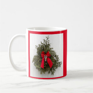 クリスマスリースとレッドボウオンバーン コーヒーマグカップ