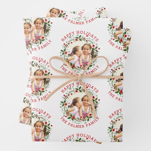 クリスマスリースと赤いハッピーホリデーの写真 ラッピングペーパーシート (インサイチュ)