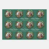 クリスマスリースグリーンファミリーフォトパーソナライズされた ラッピングペーパーシート (正面)