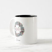 クリスマスリース信じタイポグラフィモノグラム ツートーンマグカップ (正面左)