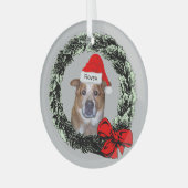 クリスマスリース内のサンタハットで生姜の犬 ガラスオーナメント (正面左)