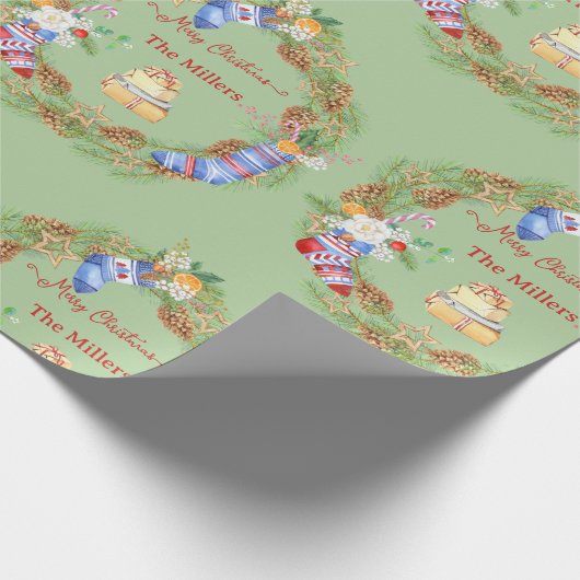 クリスマスリース冬のグリーン コーン ファミリーギフト ラッピングペーパー (角)