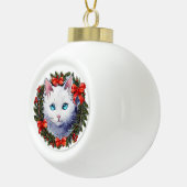 クリスマスリース水彩画の白絵画猫 セラミックボールオーナメント (右)