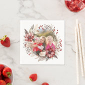 クリスマスリース、赤い花と果実の写真 スタンダードカクテルナプキン (インサイチュ)