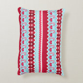 クリスマスレッドとブルーシェブロンストライプのパターン アクセントクッション (裏面(縦))