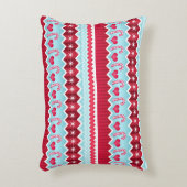 クリスマスレッドとブルーシェブロンストライプのパターン アクセントクッション (正面(垂直))