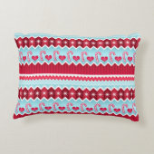 クリスマスレッドとブルーシェブロンストライプのパターン アクセントクッション (裏面)