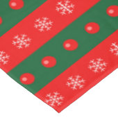 クリスマスレッドグリーンオーナメントススノーフレークスホリデー テーブルクロス (アングル)