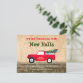 クリスマスレッドトラックが新しいホールズカントリーを飾る ポストカード (スタンド正面)