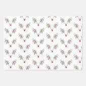 クリスマスレッドノーズのトナカイのパインベリー ラッピングペーパーシート (正面)