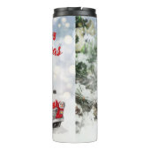 クリスマスヴィンテージの赤いトラック（木製のワゴン雪） タンブラー (裏面)