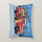 クリスマスヴィンテージ赤いトラックと犬の家族の名前 アクセントクッション (正面(垂直))