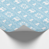 クリスマス伝統的セーターの青いパターン ラッピングペーパー (角)