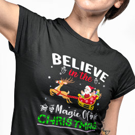 クリスマス信じの魔法で Tシャツ