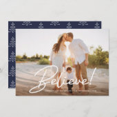 クリスマス信じトレンディー手書きのスクリプト写真 シーズンカード (正面/裏面)