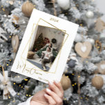 クリスマス写真の幾何学的金ゴールド モダン シーズンカード<br><div class="desc">モダンエレガント金ゴールド幾何写真フレームフェイク付きクリスマスカード。家族の名前をカスタマイズして追加する。トレンディー手書入りスタイルのスクリプトとメリークリスマス。</div>