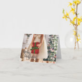 クリスマス包まれたツリーにプレゼントを持つ女の子 カード (黄色い花)