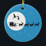 クリスマス妊娠オーナメント来-'to Town セラミックオーナメント<br><div class="desc">このホリデーシーズンの妊娠の魔法を私たちの妊娠クリスマスオーナメントとキャプチャ。あなたの人生のこの特別な時間の記念として、または妊娠を発表するおもしろいの方法として使用する！カスタマイズ。金ゴールド糸の糸が一本あるので、この素晴らしい形見を簡単に見せることができる。</div>