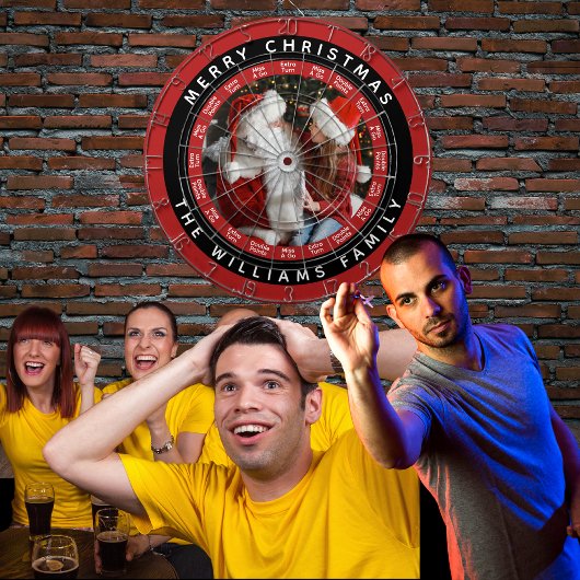 クリスマス家族写真 | 赤と黒の名前 ダーツボード