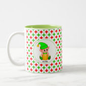 クリスマス小妖精や小人オン緑&赤ダイヤモンドスターパターン ツートーンマグカップ (左)