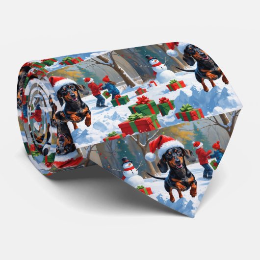 クリスマス帽子をかぶったダックスフンドの雪の中のラン ネクタイ (ロール)
