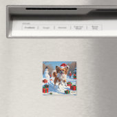 クリスマス帽子をかぶったパピヨンの犬が雪の中を走る マグネット (インサイチュ (食洗機))