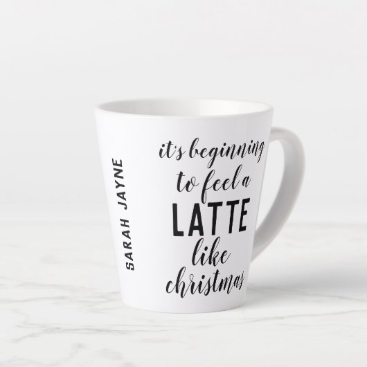 クリスマス引用文気に入り始め感じている カフェラテマグ (右アングル)