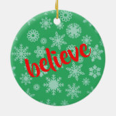 クリスマス恐竜かわいい信じ緑の子供 セラミックオーナメント (裏面)