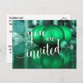 クリスマス招待されパーティーのグリーンガラス玉 インビテーションポストカード (正面/裏面)