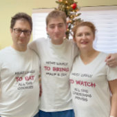 クリスマス映画を見る可能性が最も高い家族のパーティー Tシャツ