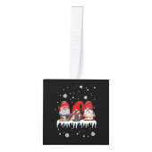 クリスマス格言シャツレッドグノーミー裁縫マシンF キューブオーナメント (正面)