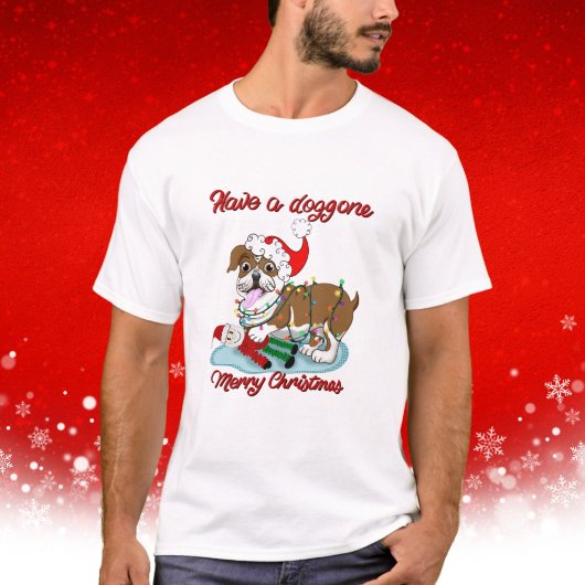 クリスマス気分の良いブルドッグのクリスマス灯を持つ Tシャツ