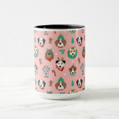 クリスマス犬のホリデーアクセサリーパターン マグカップ (中央)