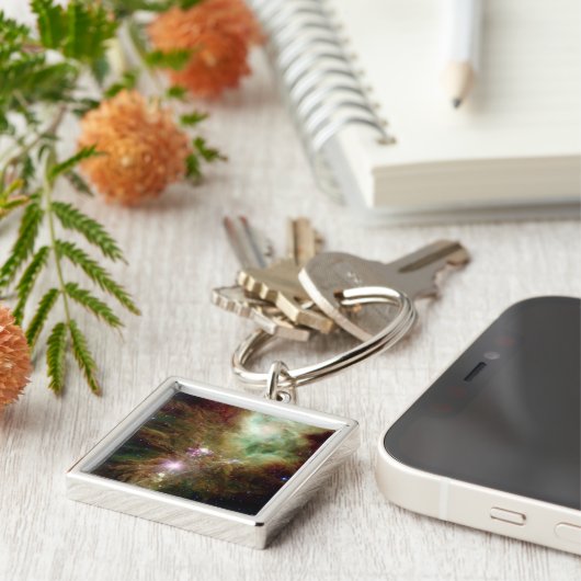 クリスマス生まれたばかりのツリーのクラスタの星 キーホルダー (側面)