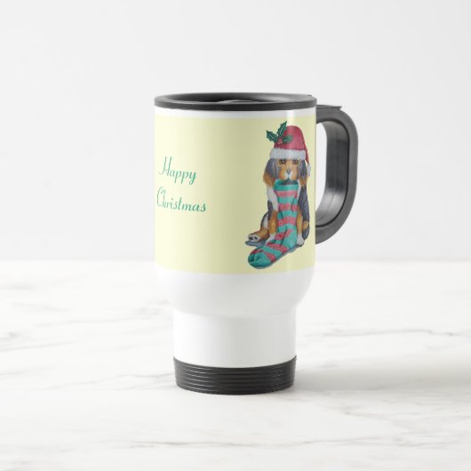 クリスマス用の服を着たかわいい黒と茶色の子犬 トラベルマグ (正面右)