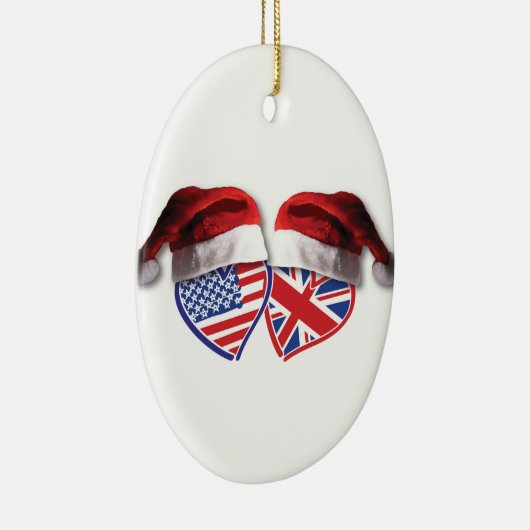 クリスマス米国およびサンタの帽子が付いているイギリスの旗のハート セラミックオーナメント (右)