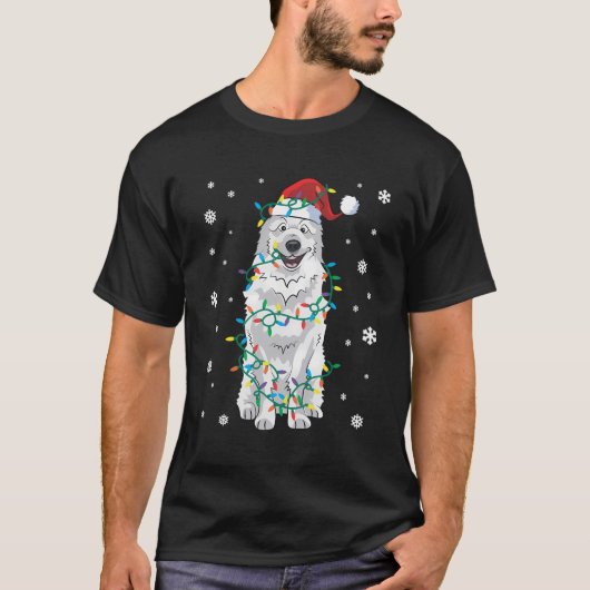 クリスマス素晴らしラ包まれたイツドッグでピレネー Tシャツ (正面)