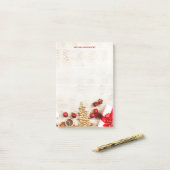 クリスマス素朴アイテムを飾った木製写真 ポストイット (デスク上)